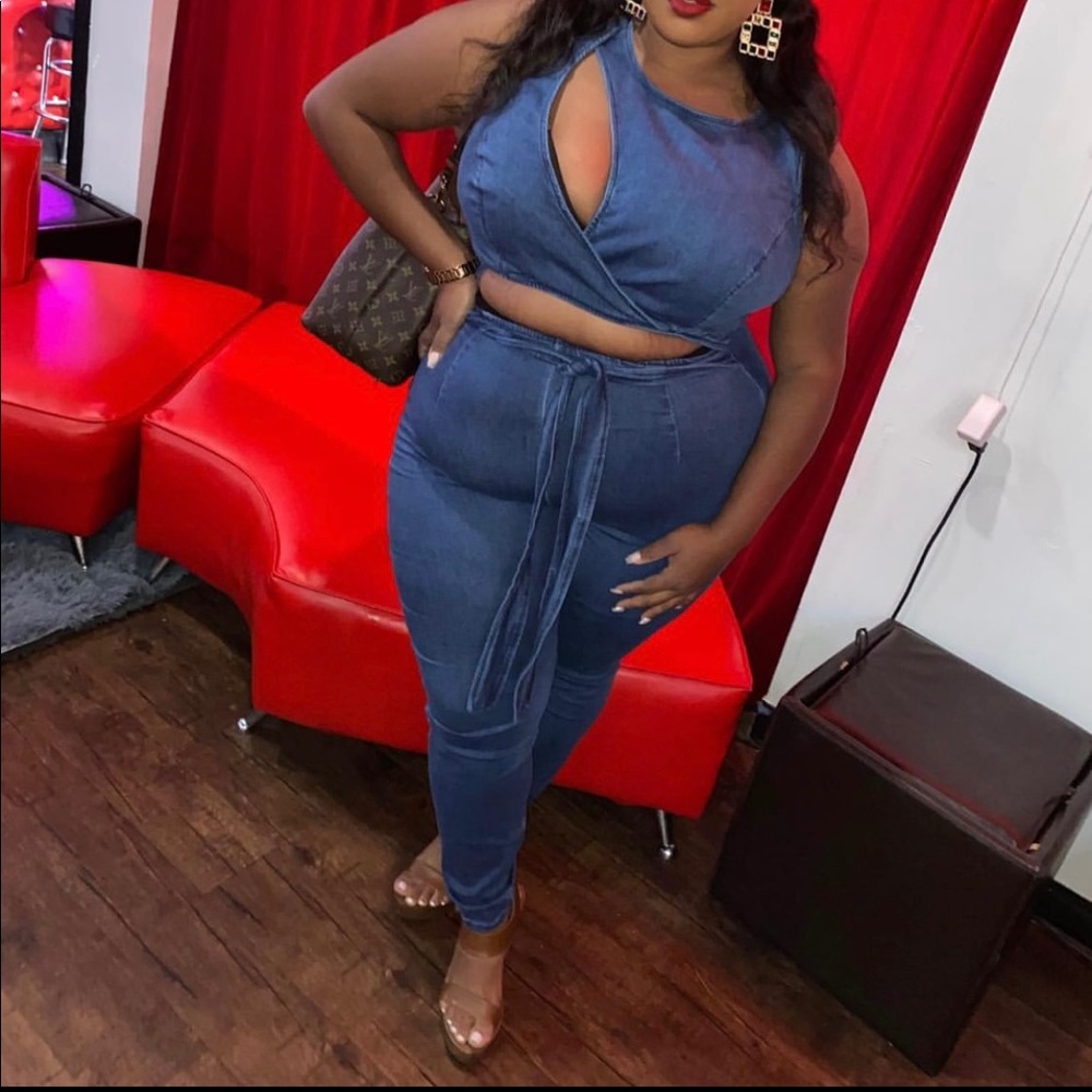 Plus size denim jump suit